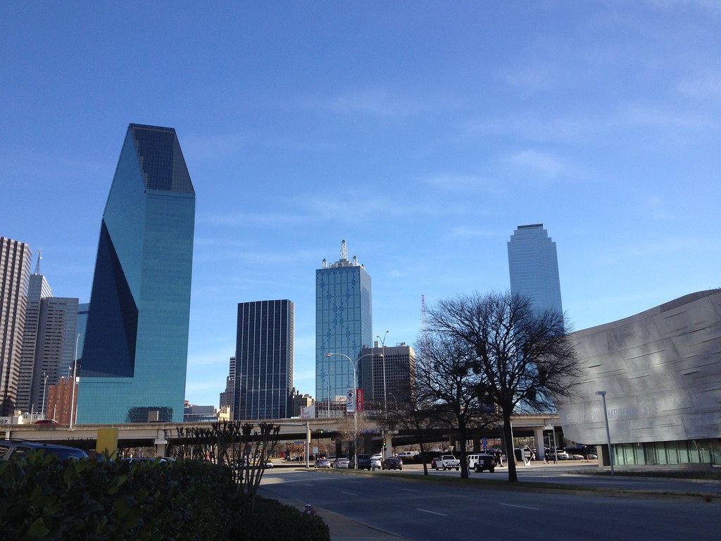 Dallas, TX Commercial Fiberglass Enclosures